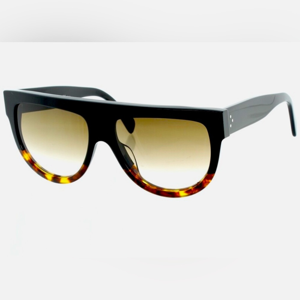 Celine Brown Gradient Sunglasses - Looks BRAND NEW
No scratches or signs of wear